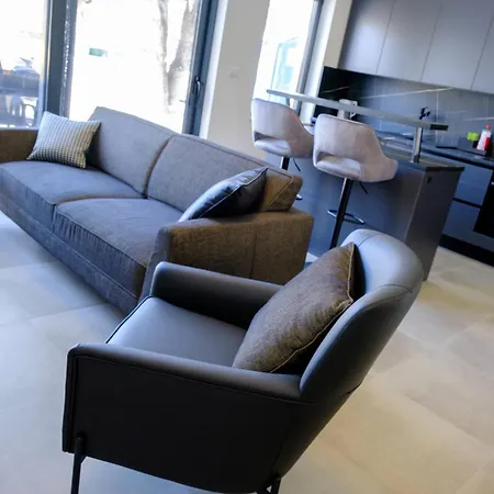 Vakantiehuis Premium House Oaza With Pool *